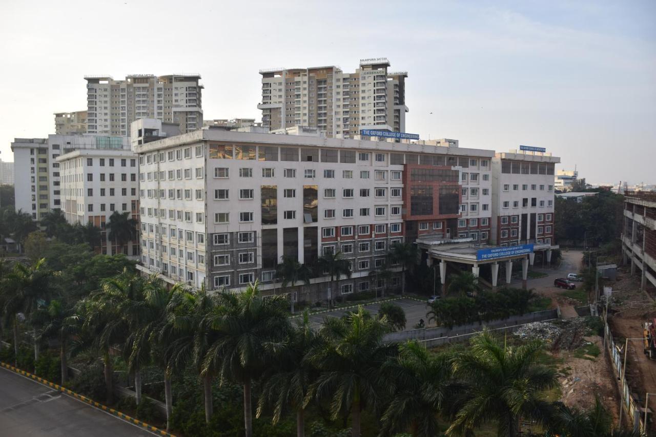 ibis Bengaluru Hosur Road - An AccorHotels Brand Exterior foto