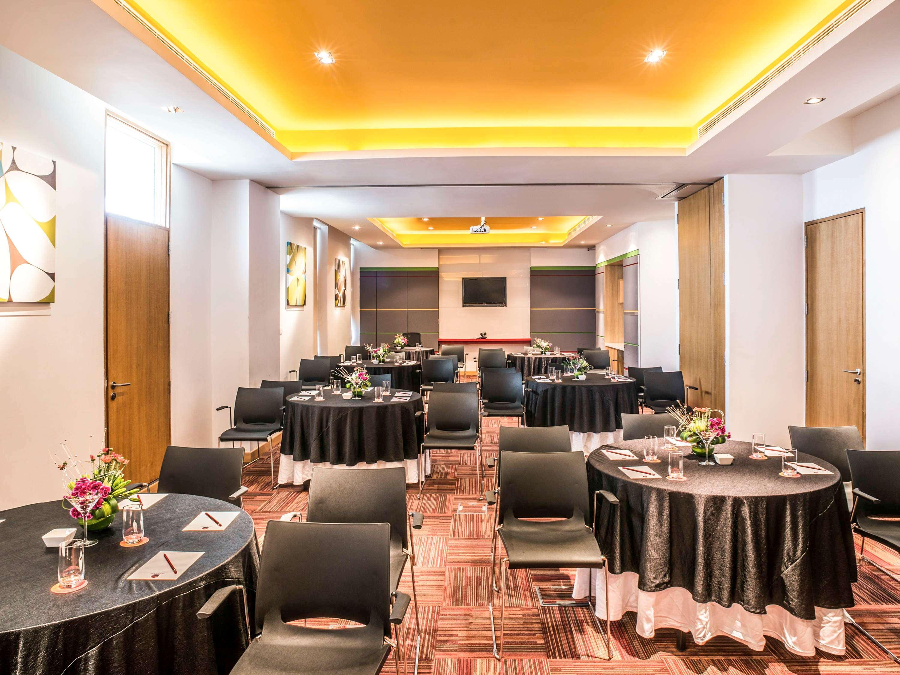 ibis Bengaluru Hosur Road - An AccorHotels Brand Exterior foto