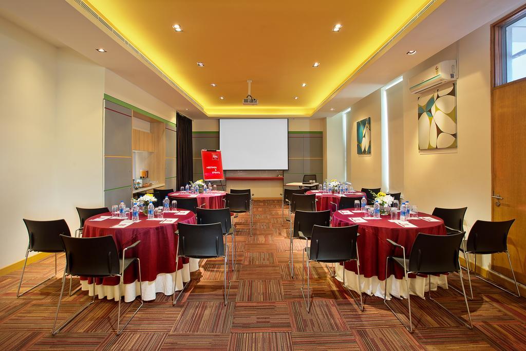 ibis Bengaluru Hosur Road - An AccorHotels Brand Exterior foto