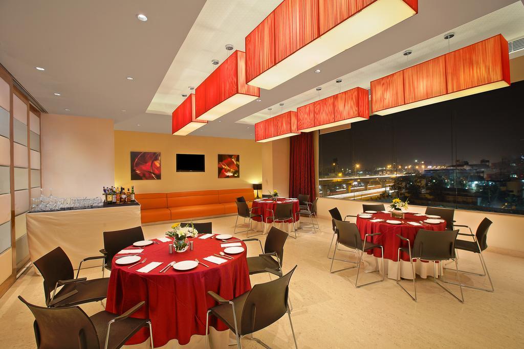 ibis Bengaluru Hosur Road - An AccorHotels Brand Exterior foto