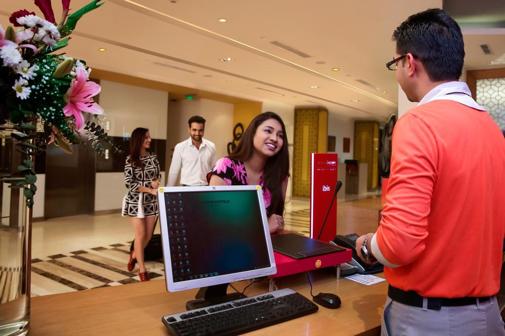 ibis Bengaluru Hosur Road - An AccorHotels Brand Exterior foto
