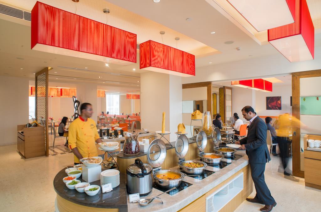 ibis Bengaluru Hosur Road - An AccorHotels Brand Exterior foto