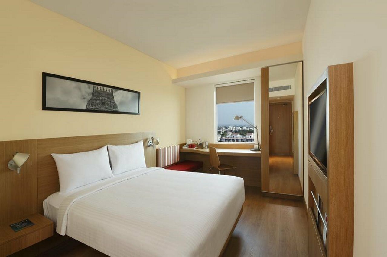 ibis Bengaluru Hosur Road - An AccorHotels Brand Exterior foto
